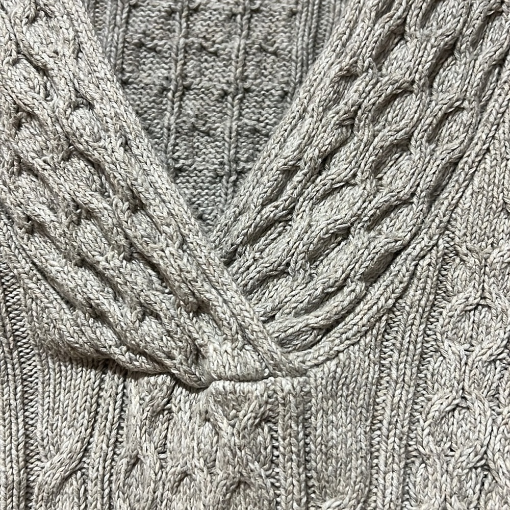 Eddie Bauer Women's Tan V-Neck Sweater M - Picture 3 of 4